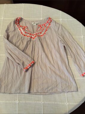 Vineyard Vines Light Gray Crinkle Tunic with Neon Coral Trim